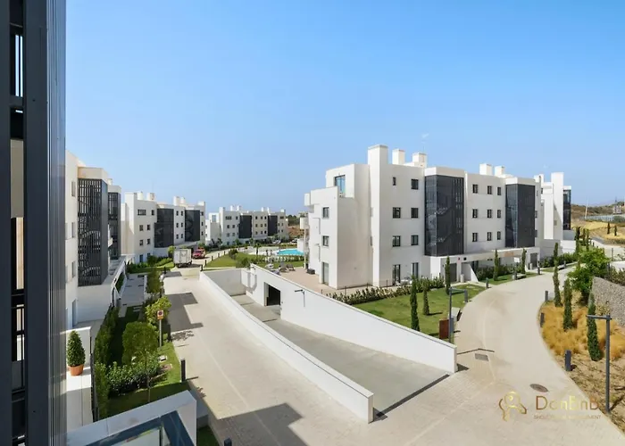 Beautiful Apartment With Views In Fuengirola Higueron West